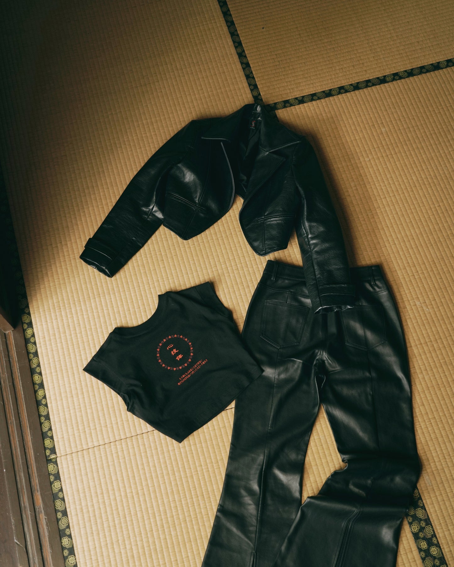 Leather Cropped Jacket / USD.806